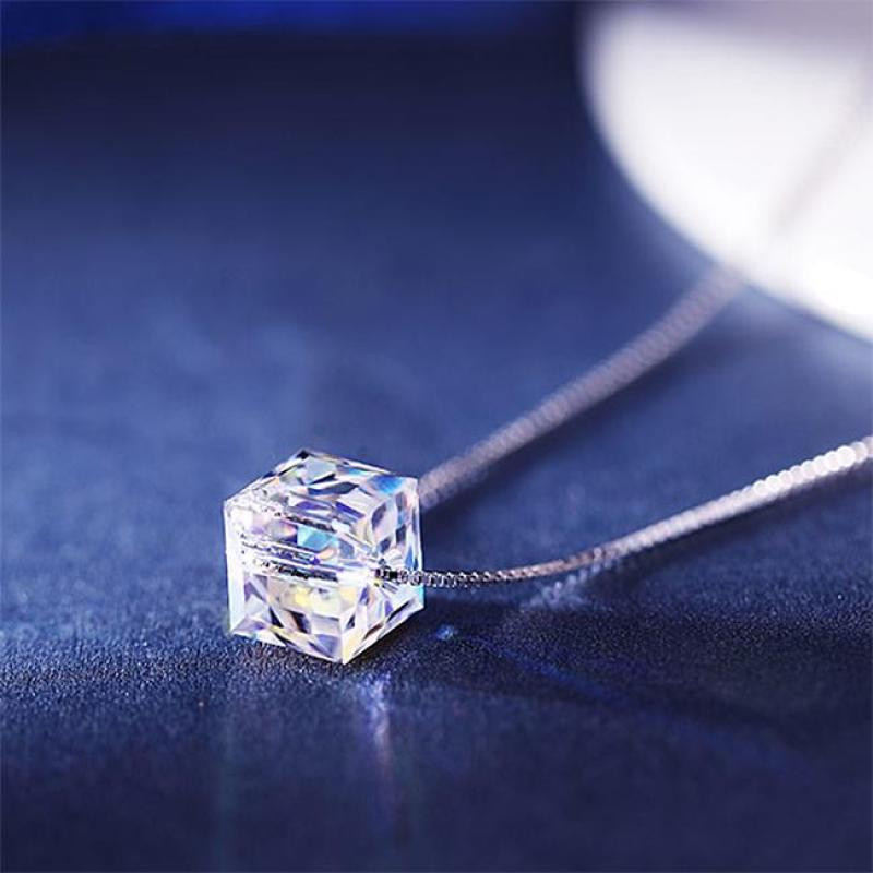 Dây chuyền bạc 925 hạt pha lê khối vuông cổ điển Aurora sn-ma396