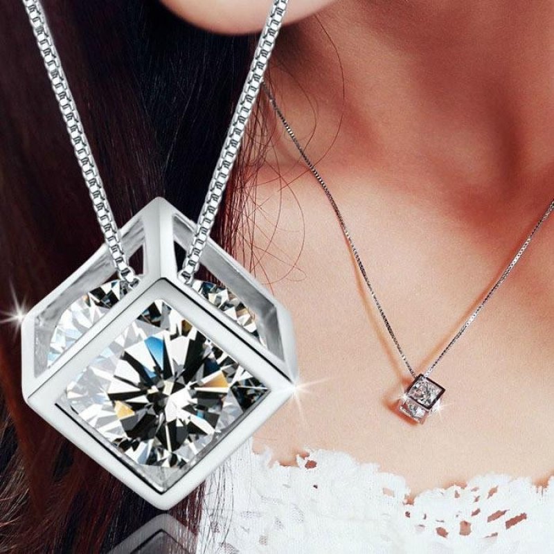 Dây chuyền bạc S925 pha lê Rubik khối vuông sn-ma187