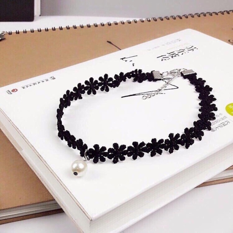 Vòng cổ chocker nữ tính + Tặng 1 đôi găng tay lót nỉ siêu cute + Tặng 1 đôi dép nỉ đi trong nhà