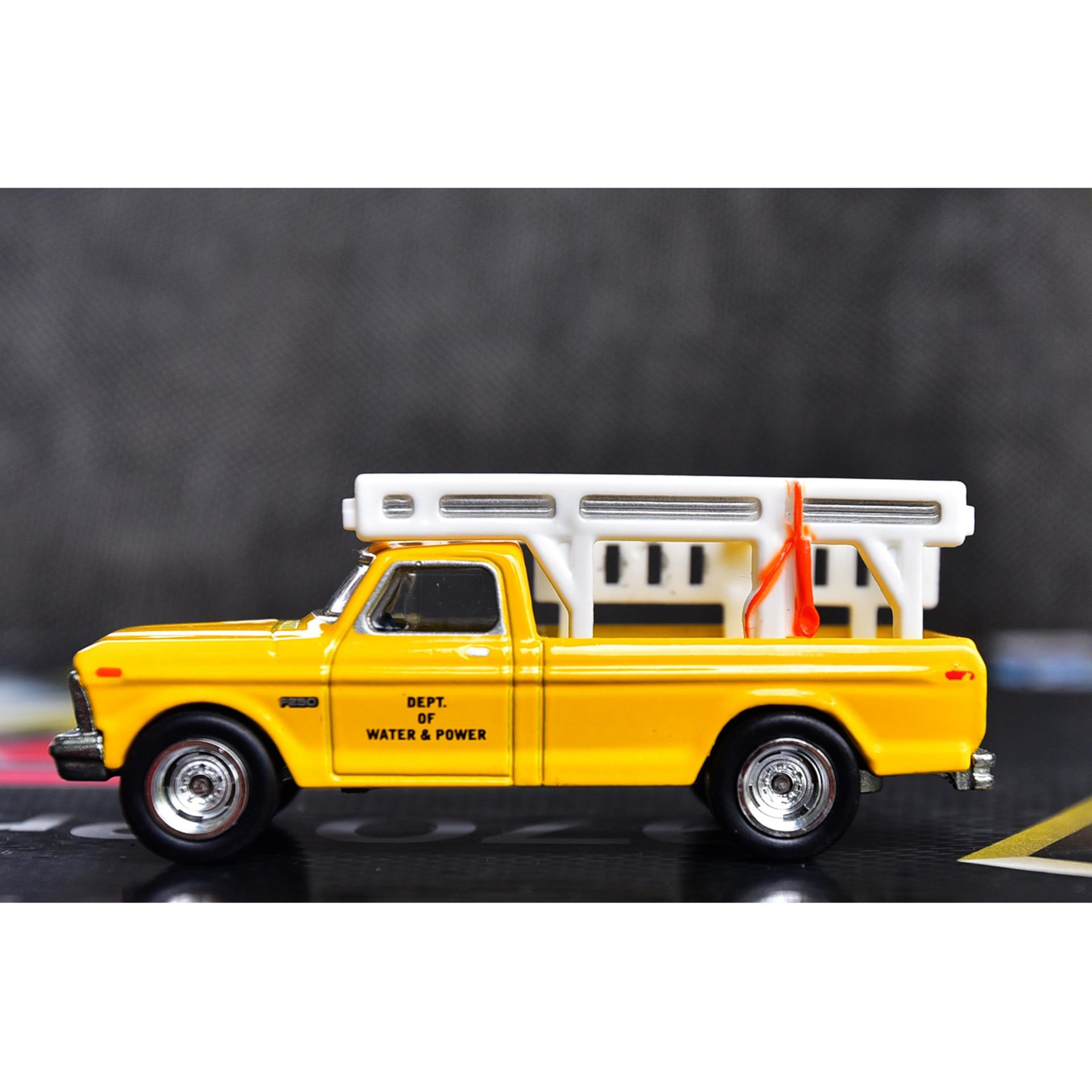 Ô tô mô hình tỉ lệ 1:64 hot wheels xe loose không card ford f-250 bánh cao su