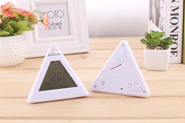 Đồng hồ để bàn, Đồng hồ kim tự tháp, Đồng hồ màn hình Led, Đồng hồ Led phát sáng ban đêm DH 1057Z