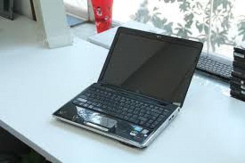 HP Pavillion DV4 (Intel Core i5-540M 2.4Ghz, 4GB RAM, 320GB HDD, 14inch)