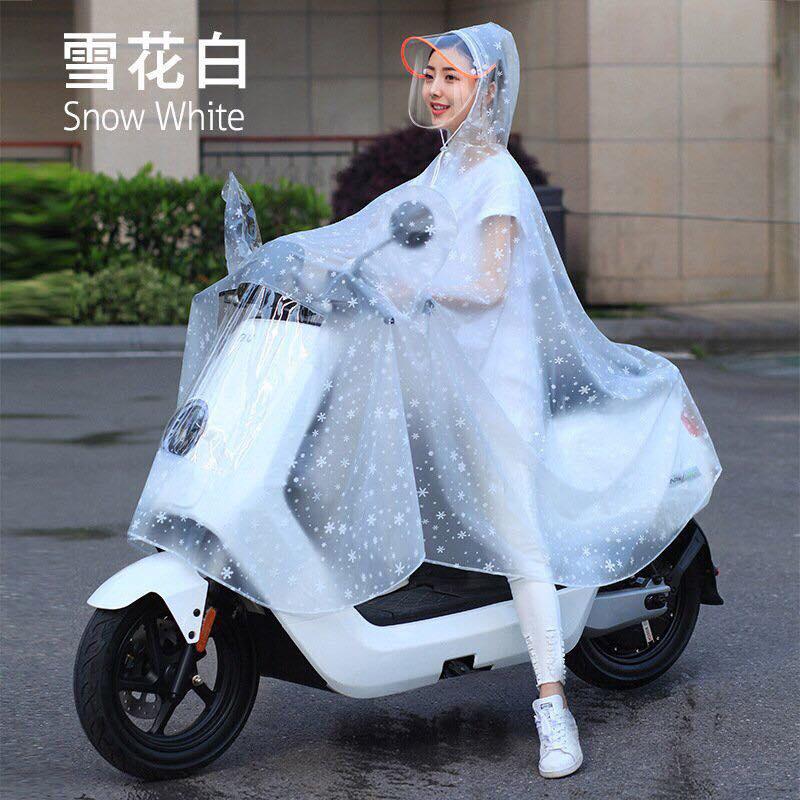 Áo mưa chấm bi cánh dơi