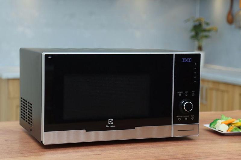Lò vi sóng Electrolux EMS3085X 30 lít