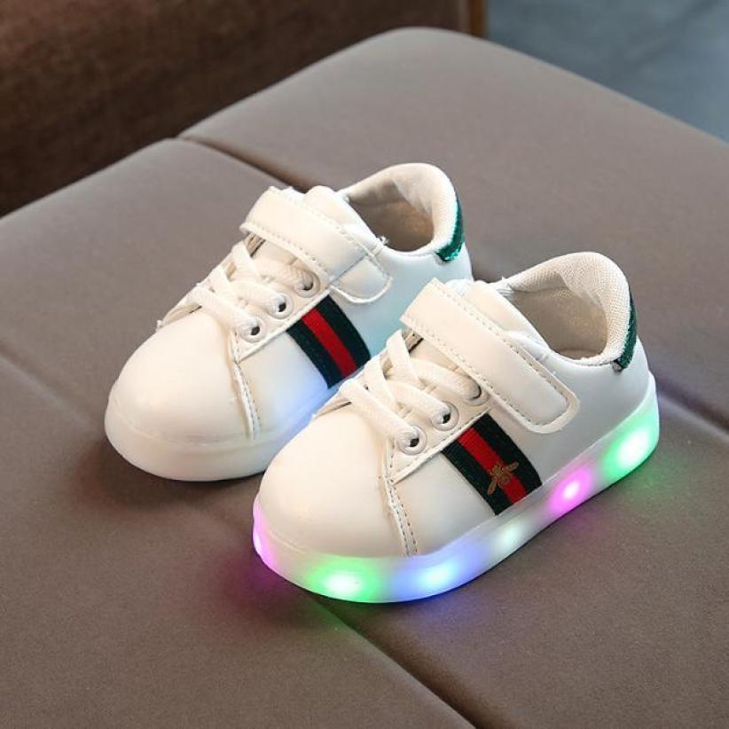 Giày thể thao có đèn LED cho bé trai và bé gái giá rẻ
