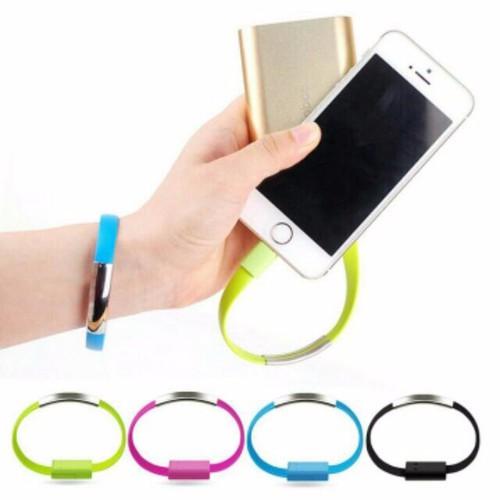 Cáp sạc iPhone 5 kết hợp vòng đeo tay