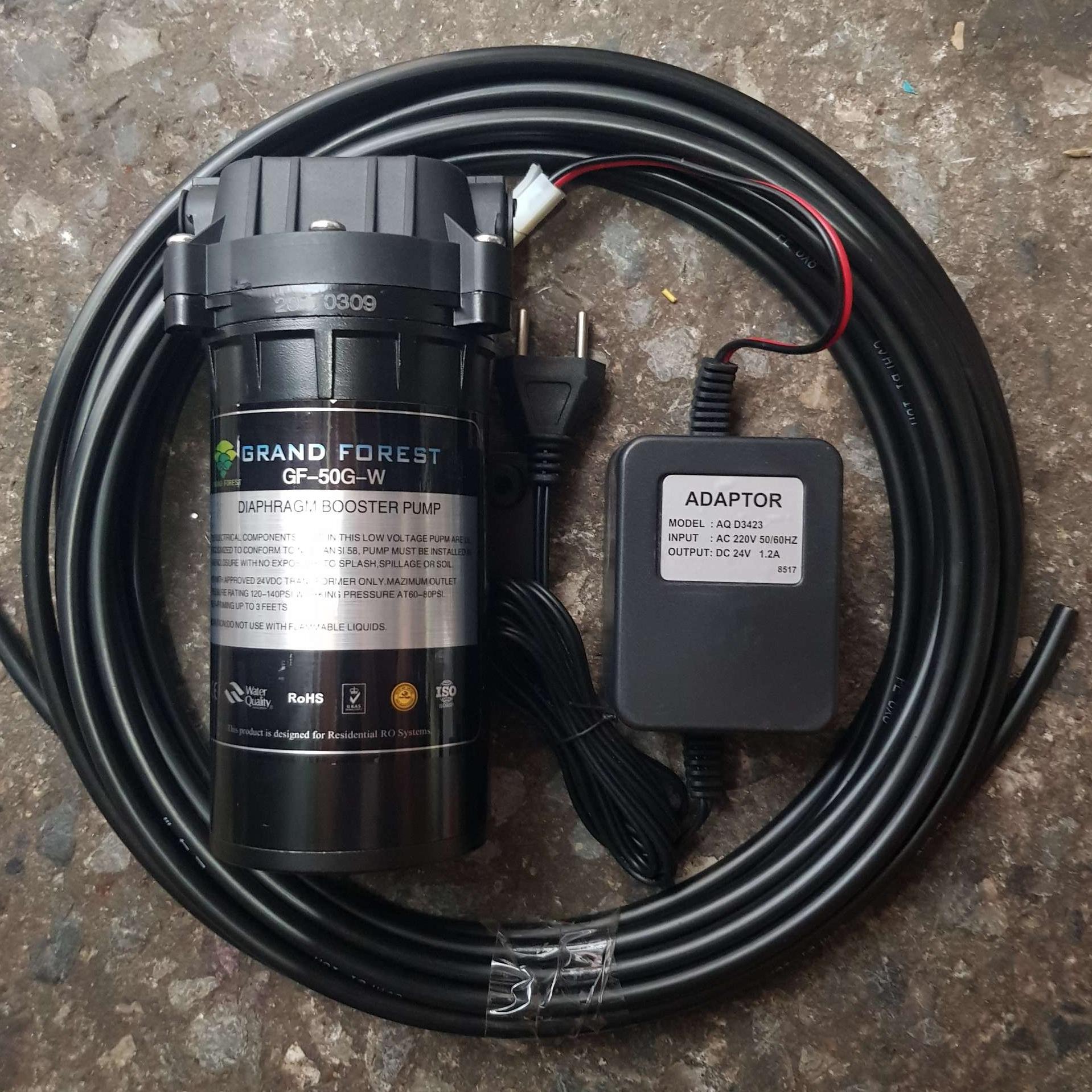 Bơm phun sương trọn bộ gồm 5 đầu phun và 10 m dây