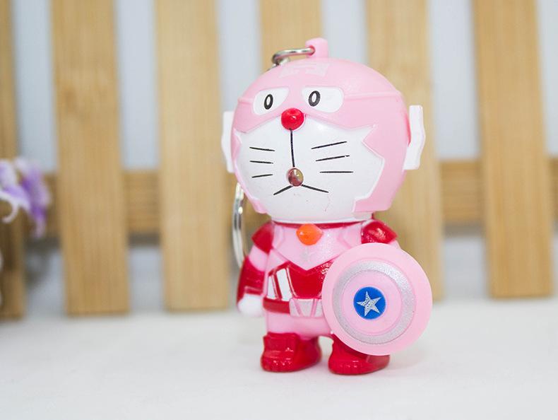 Móc khóa doraemon đội trường mỹ hồng led