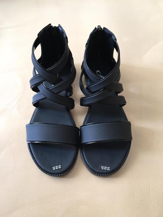 Giày sandal nữ dây chéo thời trang giá rẻ