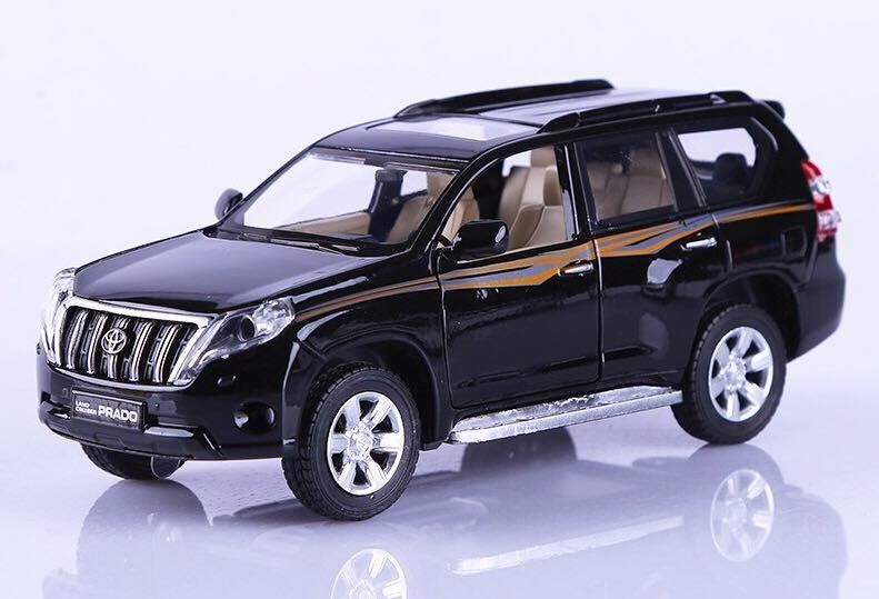 Mô hình xe toyota land cruiser prado 1:32