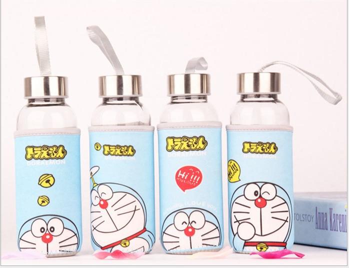 Bình Nước Thủy Tinh Bọc Vải Độc Đáo ( Doremon )