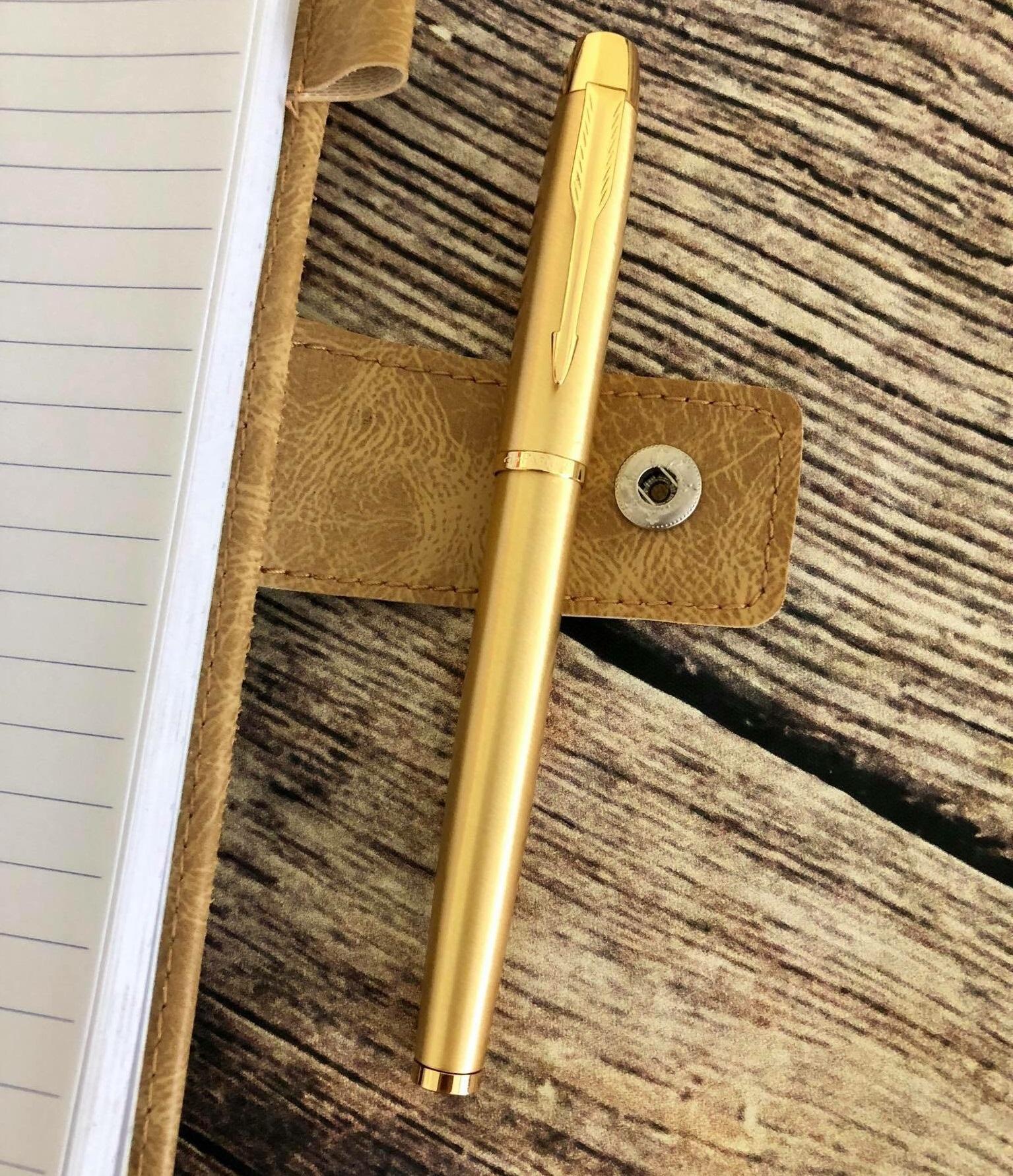 Bút dạ bi Parker IM Metal Luxury Gold (Màu vàng)