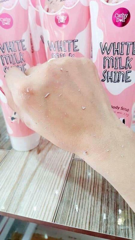 Tẩy tế bào chết toàn thân của Thái
