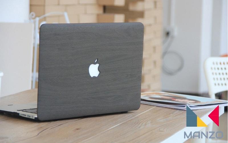 Vỏ ốp lưng Macbook- Case cho Macbook Pro 2016/ 2017 13" Vân Gỗ Manzo