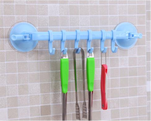 Thanh treo đồ 6 móc nhà tắm có mút hút chân không