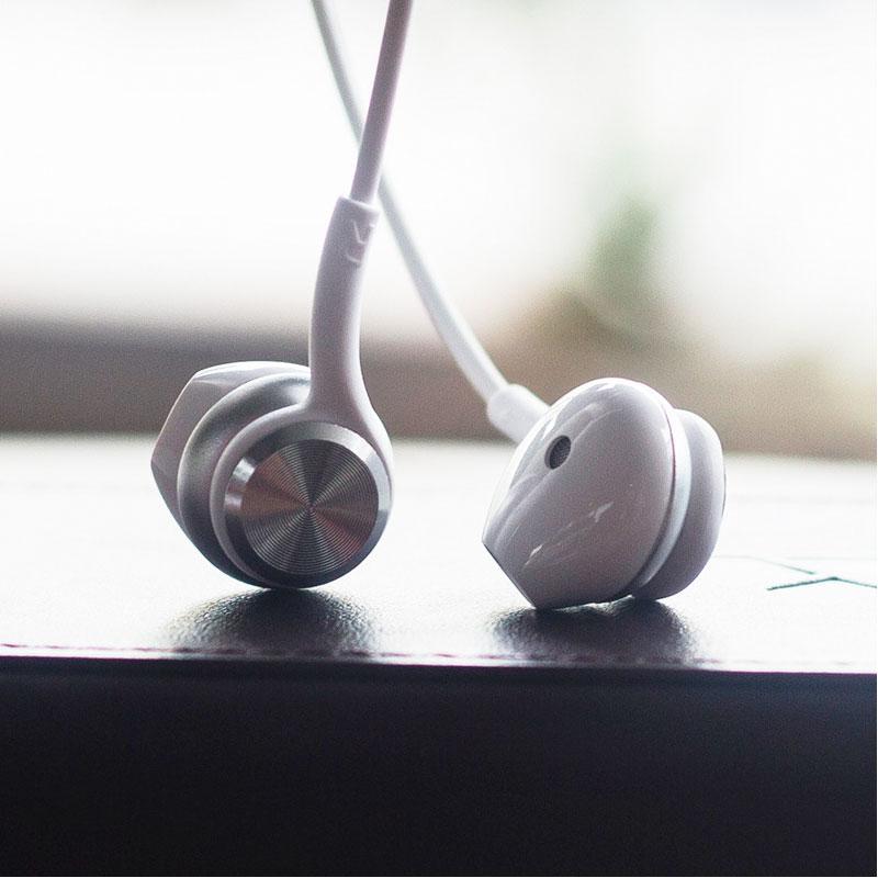 Tai nghe nhét tai thời trang cho điện thoại và máy nghe nhạc goma qs6