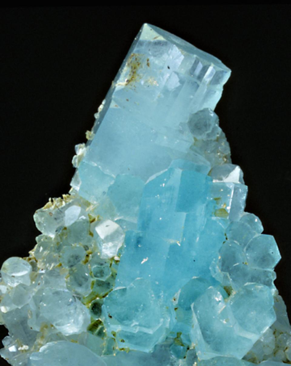 Aquamarine-mineral20151123-27885-mnjz34_960x.jpg