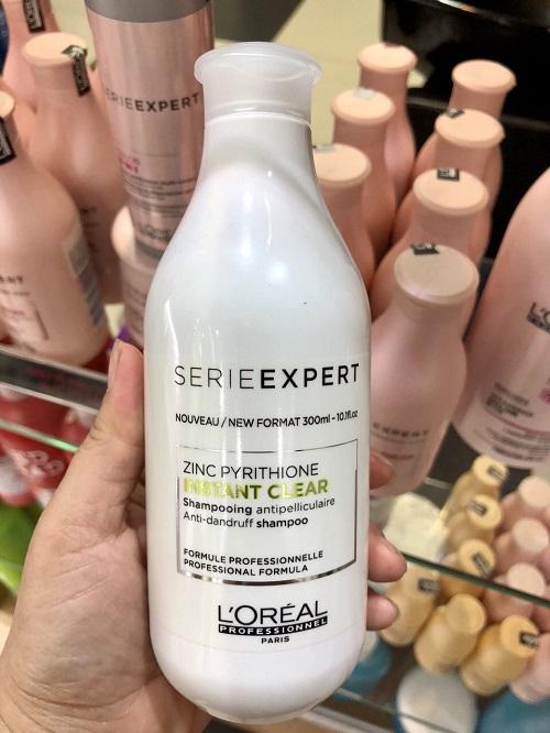 Dầu gội trị gàu và cân bằng độ ẩm Loreal Instant Clear 300ml