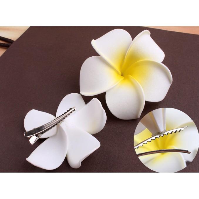 Kẹp tóc hoa sứ quyến rủ