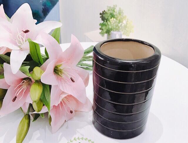 Bình hoa gốm sứ kẻ sọc độc đáo - Lọ cắm hoa đẹp (chưa bao gồm hoa)