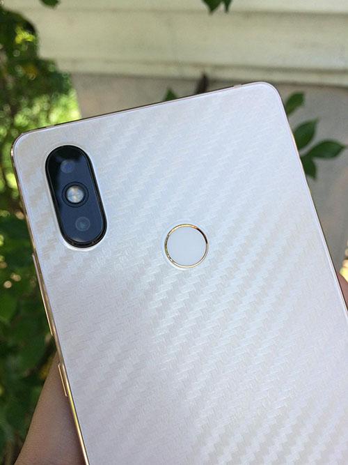 Dán Cacbon Xiaomi mi 8 / xiaomi mi8 ( Tặng giấy lau 1/2 )