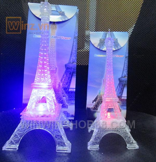 Den ngu thap Eiffel doi 7 mau (4).jpg