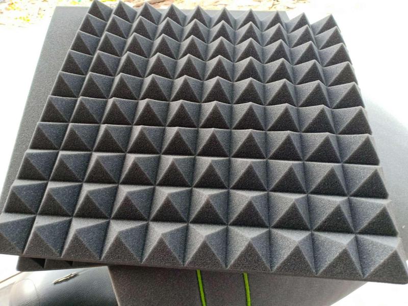 10 tấm mút xốp tiêu cách âm hình kim tự tháp KT 50x50cm