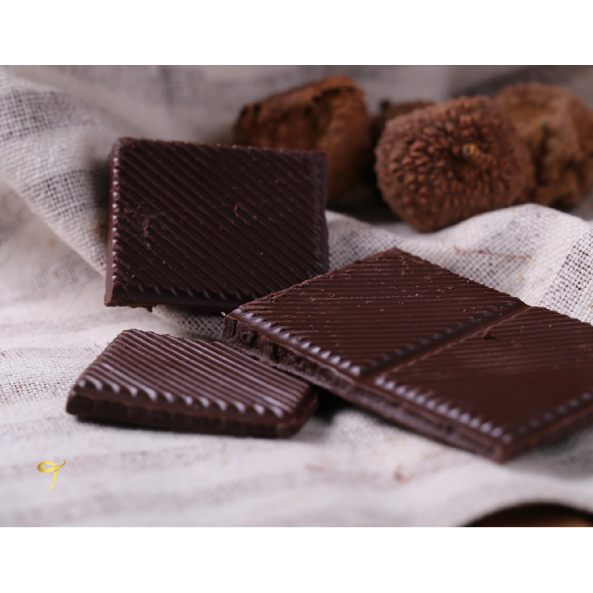 Socola sữa nhân hạt sen thanh 100g bì thư | Henk Chocolate