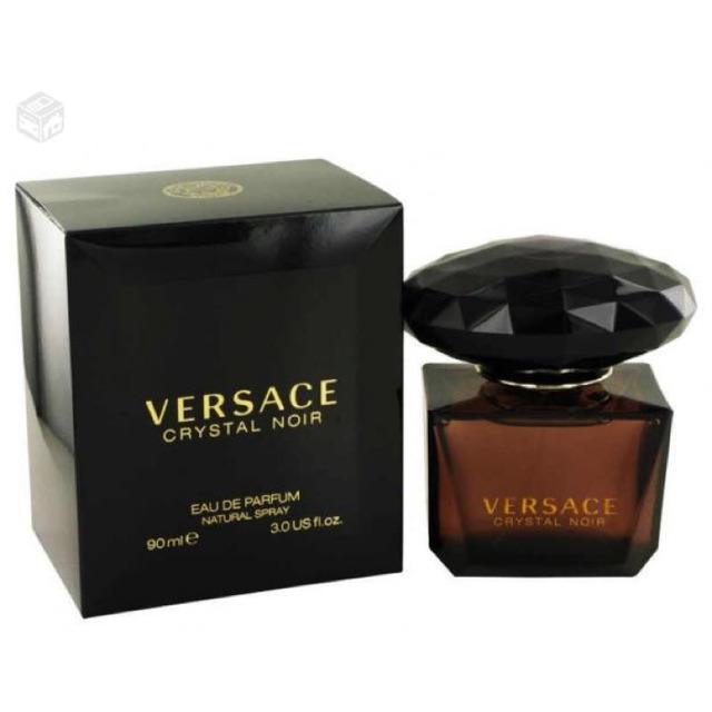 Nước hoa nữ VERSACE Crystal Noir EDP