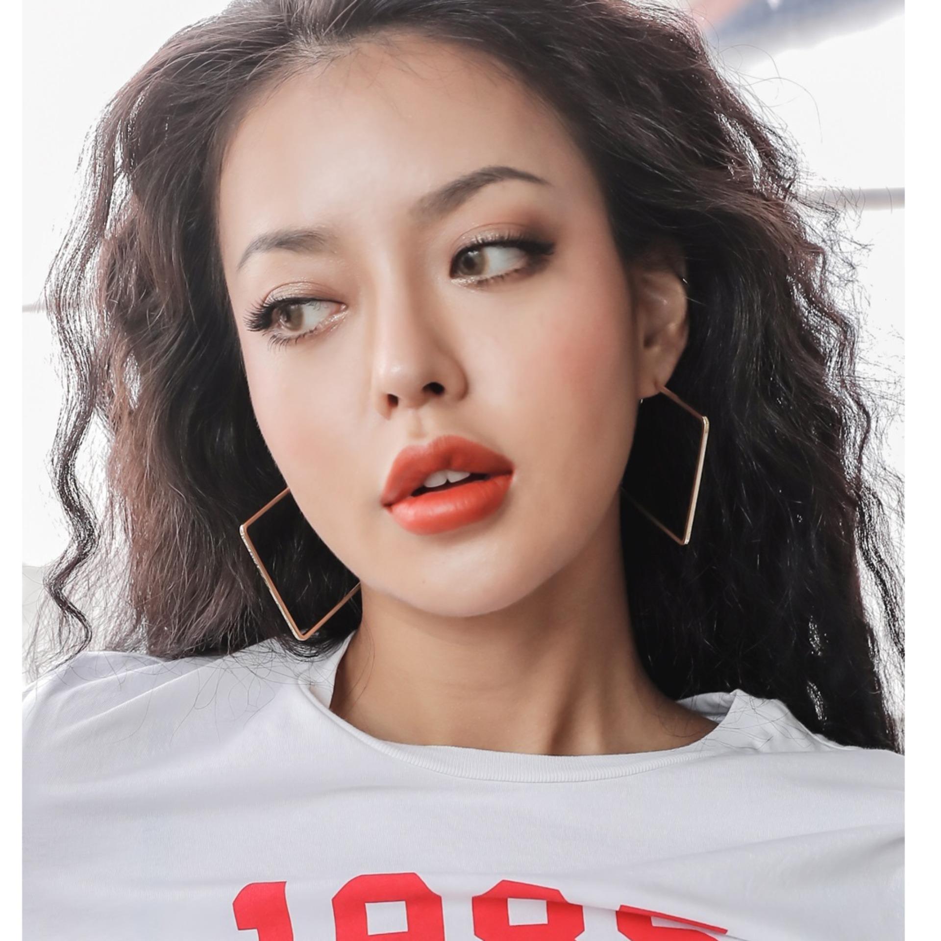 Bông tai khoen vuông trơn phong cách hàn quốc - đường kính 5 cm - màu bạc - titian