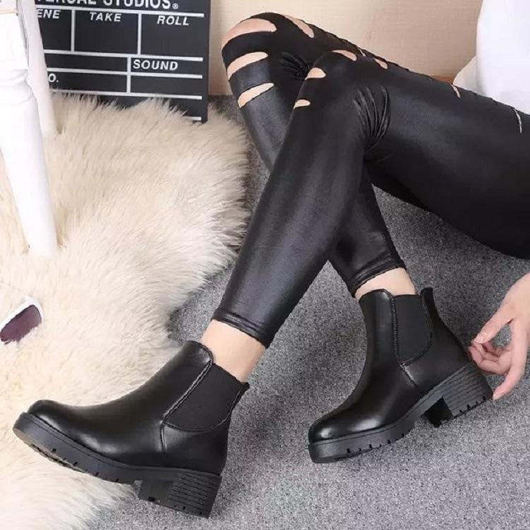 Giày boot nữ cổ thấp đế vuông Lidus HH1828. Da đen cao cấp Korea