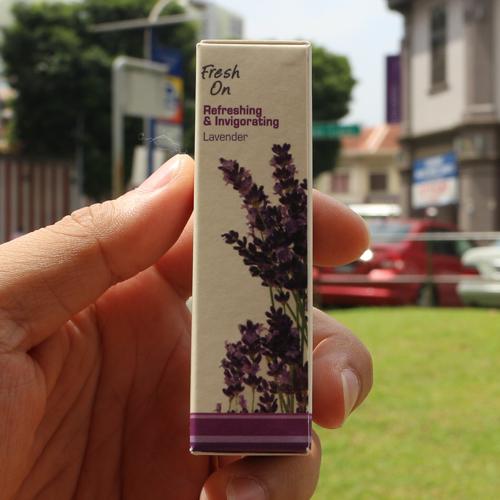 Dầu gió Fresh On của Eagle Brand - Hương Lavender