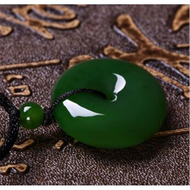 Ngọc bội cẩm thạch xanh thiên nhiên cao cấp KD99