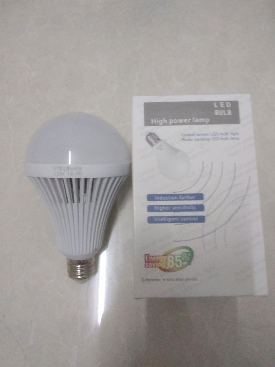 Bóng đèn cảm ứng rada 12w chuyển động