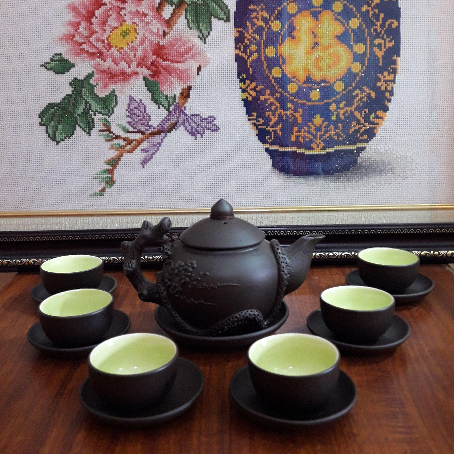 Bộ ấm tử sa Bát Tràng hoa tiết đắp nổi- lòng xanh