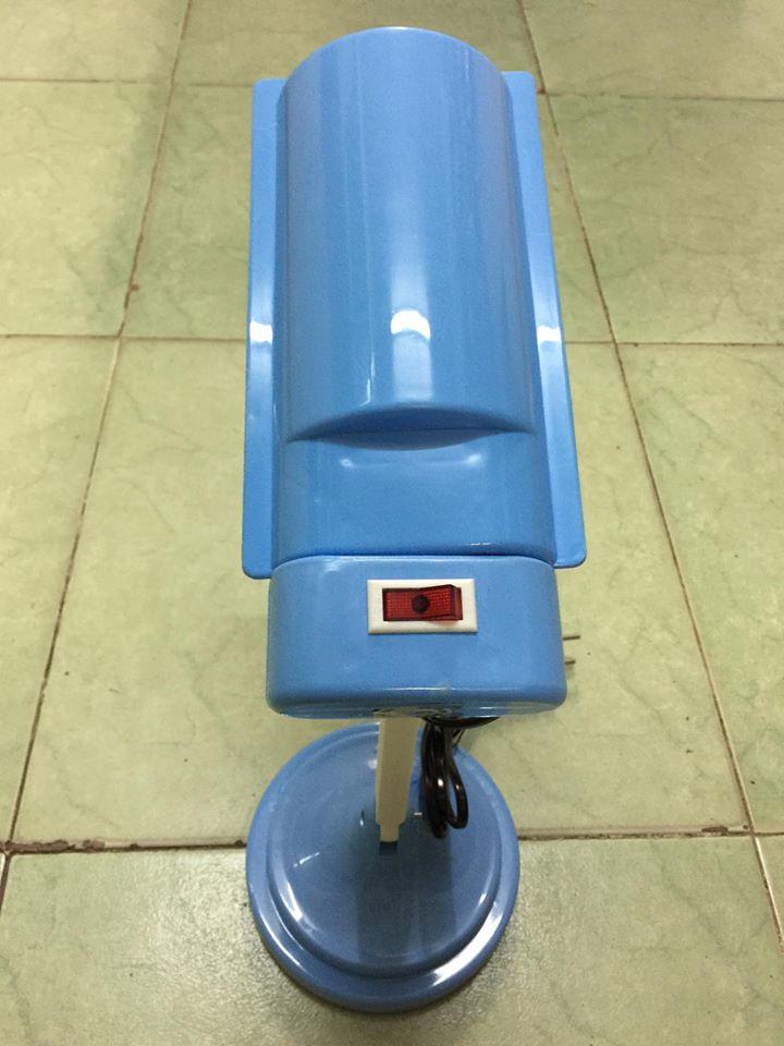 Đèn học bài xếp gọn được