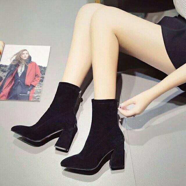 Bốt Nữ, Bốt Lửng nữ