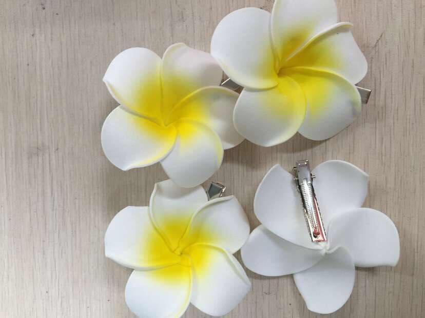 Kẹp tóc đính hoa đại