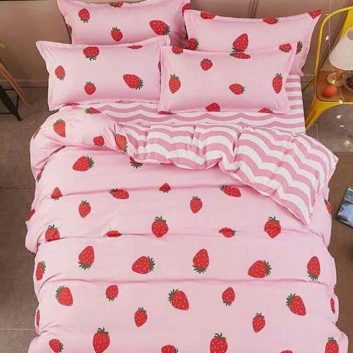 Bộ chăn ga gối trái dâu + ruột chăn mỏng
