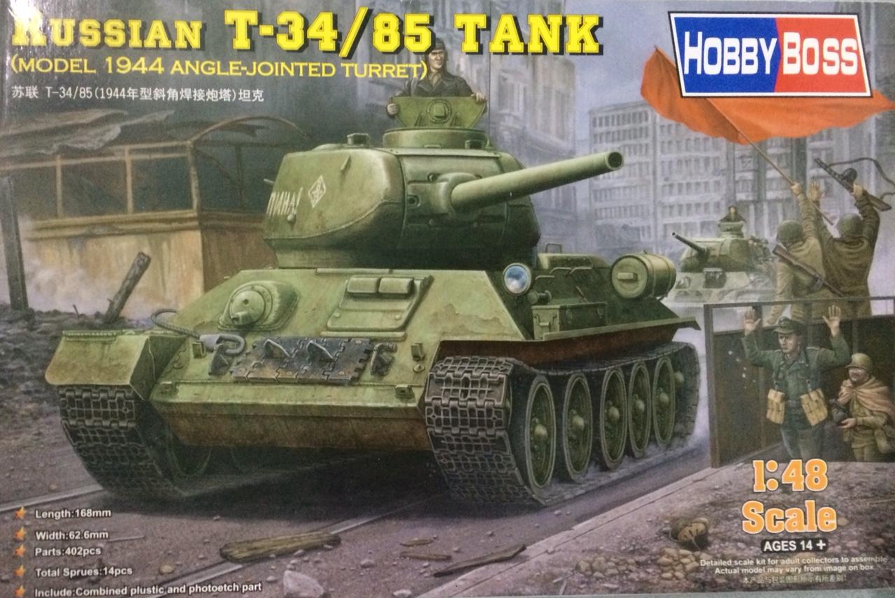 Mô hình xe tăng T 34: Bạn yêu thích mô hình và đặc biệt là mô hình xe tăng? Hãy thưởng thức ảnh về mô hình xe tăng T-34, chiếc xe tăng huyền thoại của Nga. Sự chính xác và chi tiết trong từng chi tiết sẽ khiến bạn phải ngả mũ trước sự khéo léo của người làm ra nó.