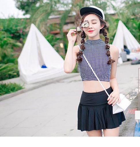 Đồ bơi cổ yếm duyên dáng M2014