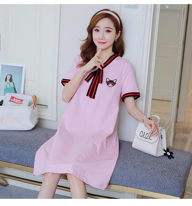 Đầm bầu công sở cột nơ thêu mèo