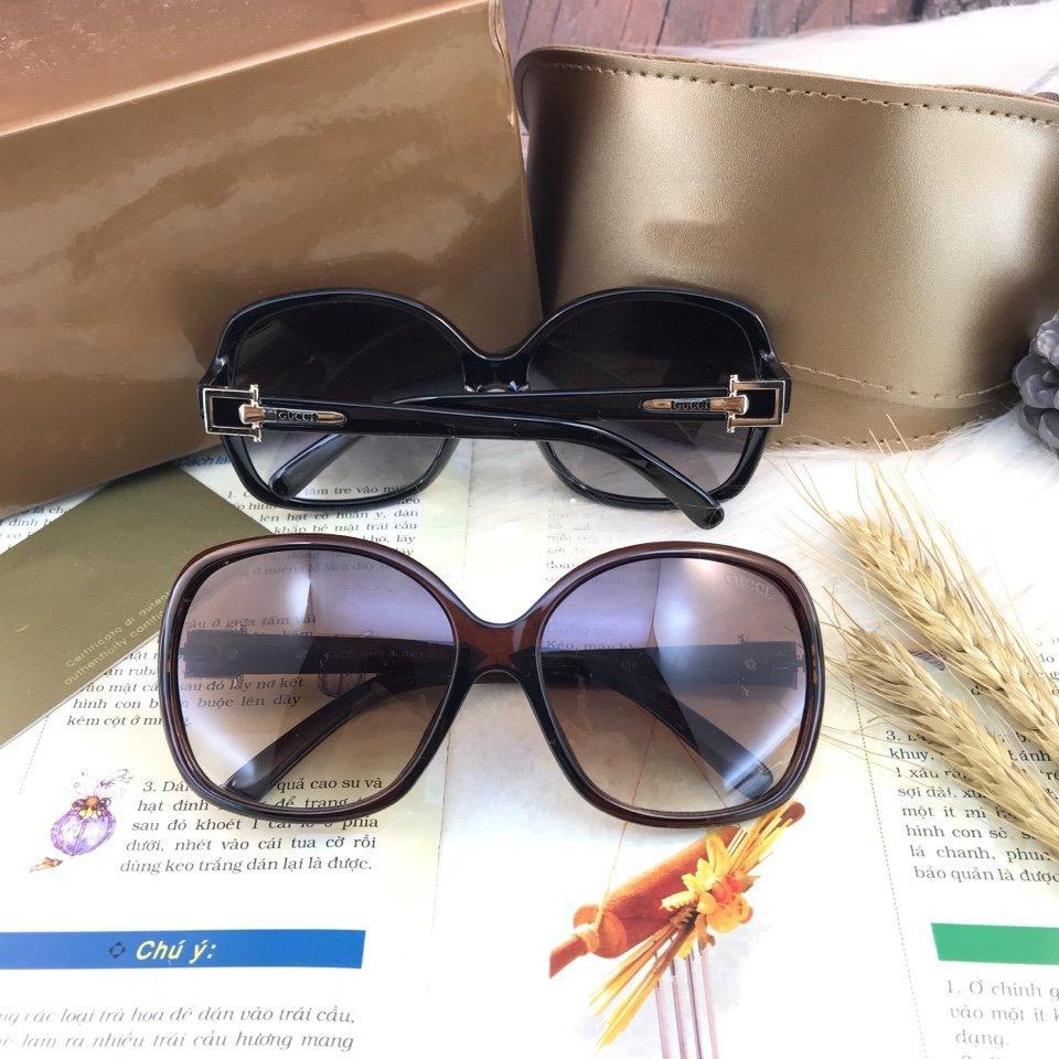 Hình thật hàng thật mắt kính nữ bảng to siêu hot thông dụng - Kính mát nữ kính acetate siêu bền thông dụng đảm bảo hài lòng cho các khách hàng khó tính, chống nắng chống chói cực tốt,chống UV400 được giảm giá khủng