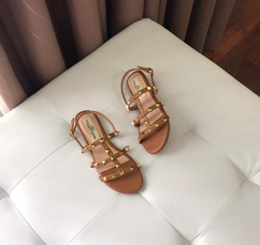 giày sandal lưới đinh bệt giá rẻ