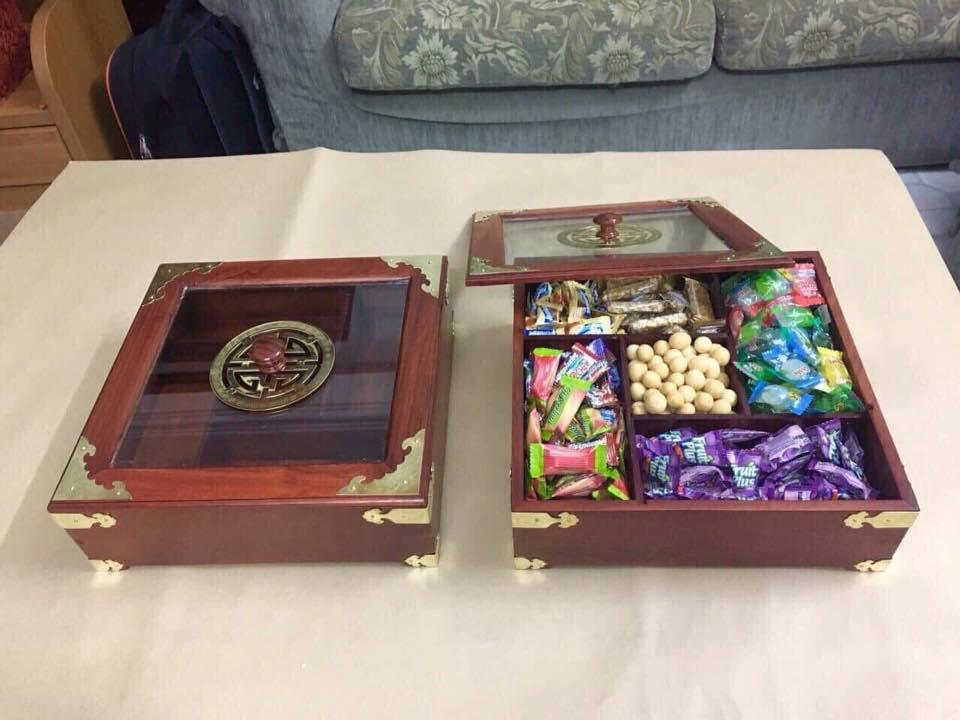 Hộp đựng bánh Kẹo bằng Gỗ Hương Cao Cấp hình vuông -- thêm độ sang trọng ngày tết