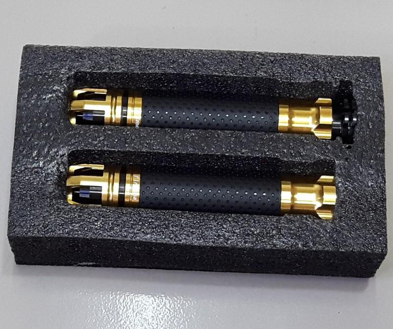 Bao tay bọc tay lái xe máy Rizoma gù xoay có led - Màu vàng