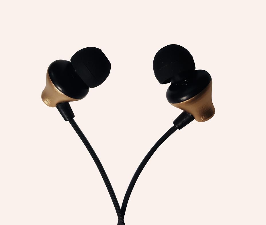 R9 gold (6).png