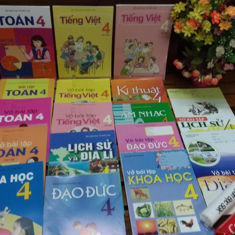 Mua Bộ sách giáo khoa lớp 4 ( sách + bài tập gồm 17 cuốn + 2 tập bọc sách giáo khoa )
