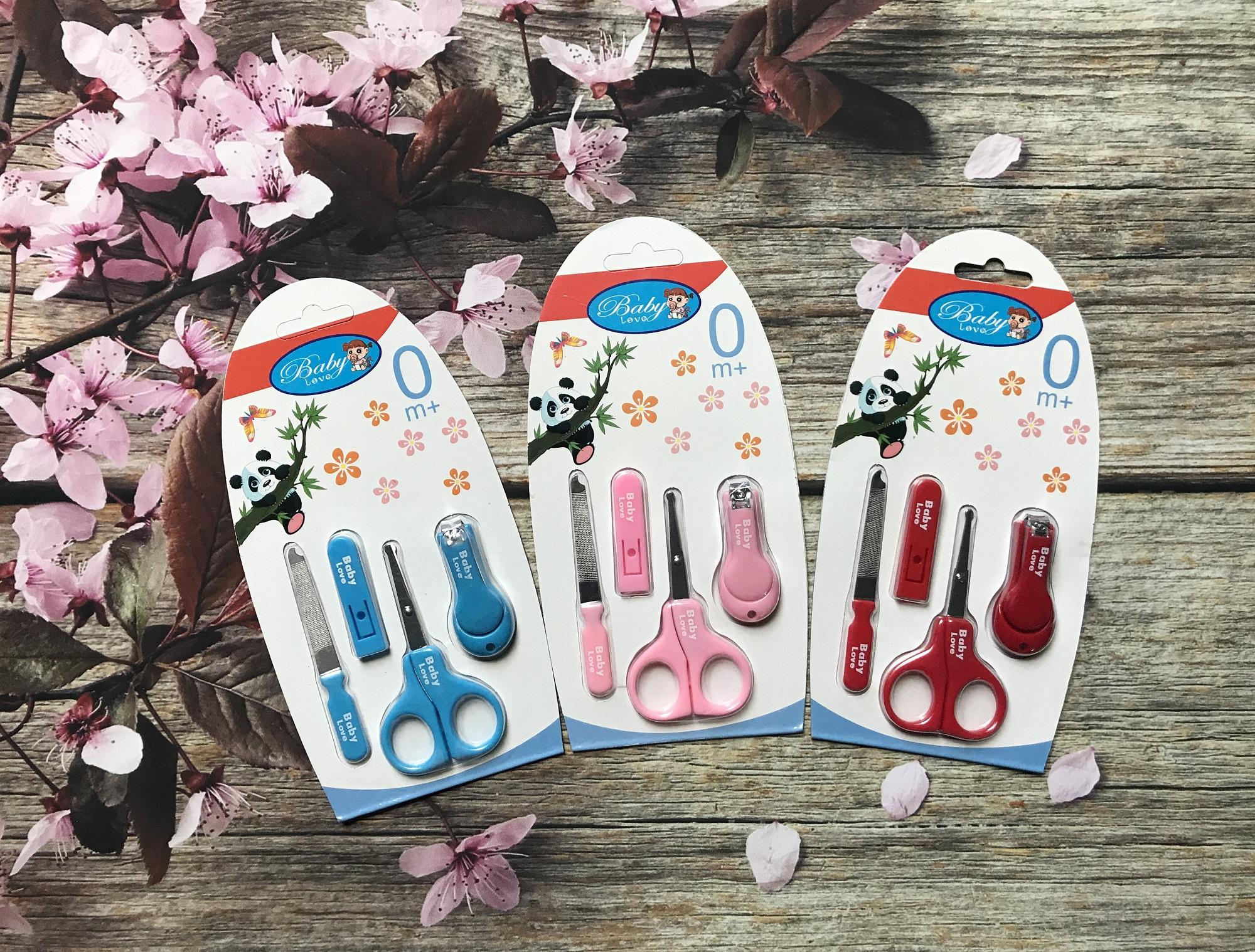 Bộ Dụng cụ Bấm Móng Tay 4 món cho bé sơ sinh ( Các Màu )
