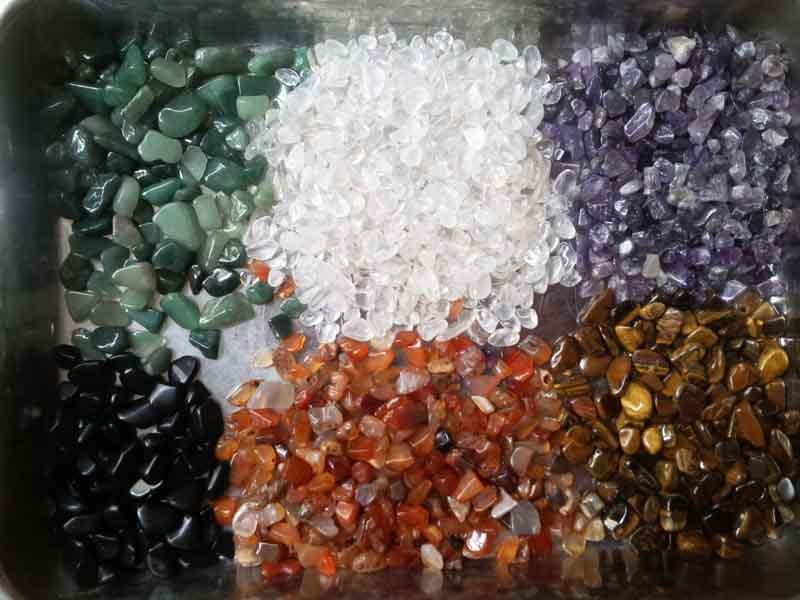 Đá vụn thạch anh ngũ sắc tự nhiên